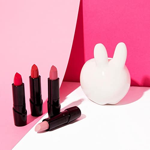 wet n wild Silk Finish Lipstick, Hydrating Rich Buildable Lip Color, Formulated with Vitamins A,E, & Macadamia for Ultimate Hydration, Cruelty-Free & Vegan - Raging Red