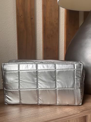 STRAID Puffy Cosmetic Bag (SILVER)