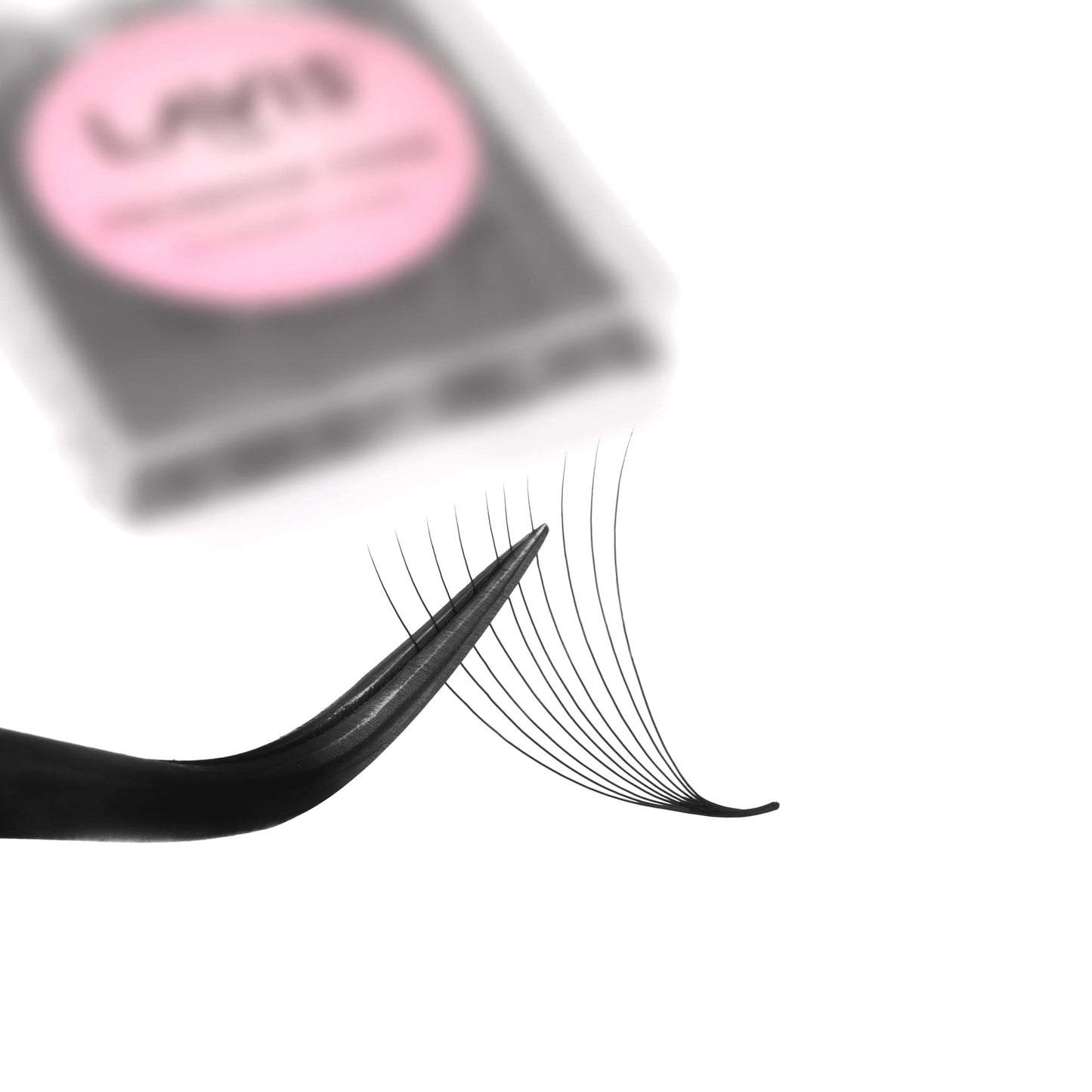 LAVISLASH 500 Promade Fans Eyelash Extension | Handmade Loose Volume Lash | Mutiple Options 3D-8D/10D/12D/14D/16D Fans | 0.03/0.05/0.07mm Thickness | C/CC/D Curl | 8-16mm Length(10D-0.05-D-16mm)