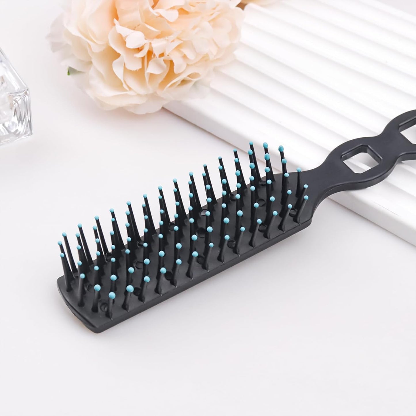 Gisdo 200 Pcs Hair Brush and Comb Set in Bulk for Homeless Individually Wrapped, Bulk Comb Brush Hairbrush for Women Kids Hotel Homeless Charity (Black)