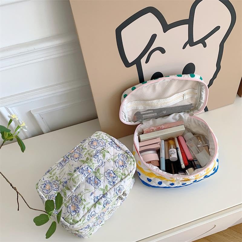 TWOYOMN Printed Cotton Makeup Bag Large Travel Cosmetic Bag Quilted Cosmetic Pouch Aesthetic Floral Toiletry Bag for Women Girls bag