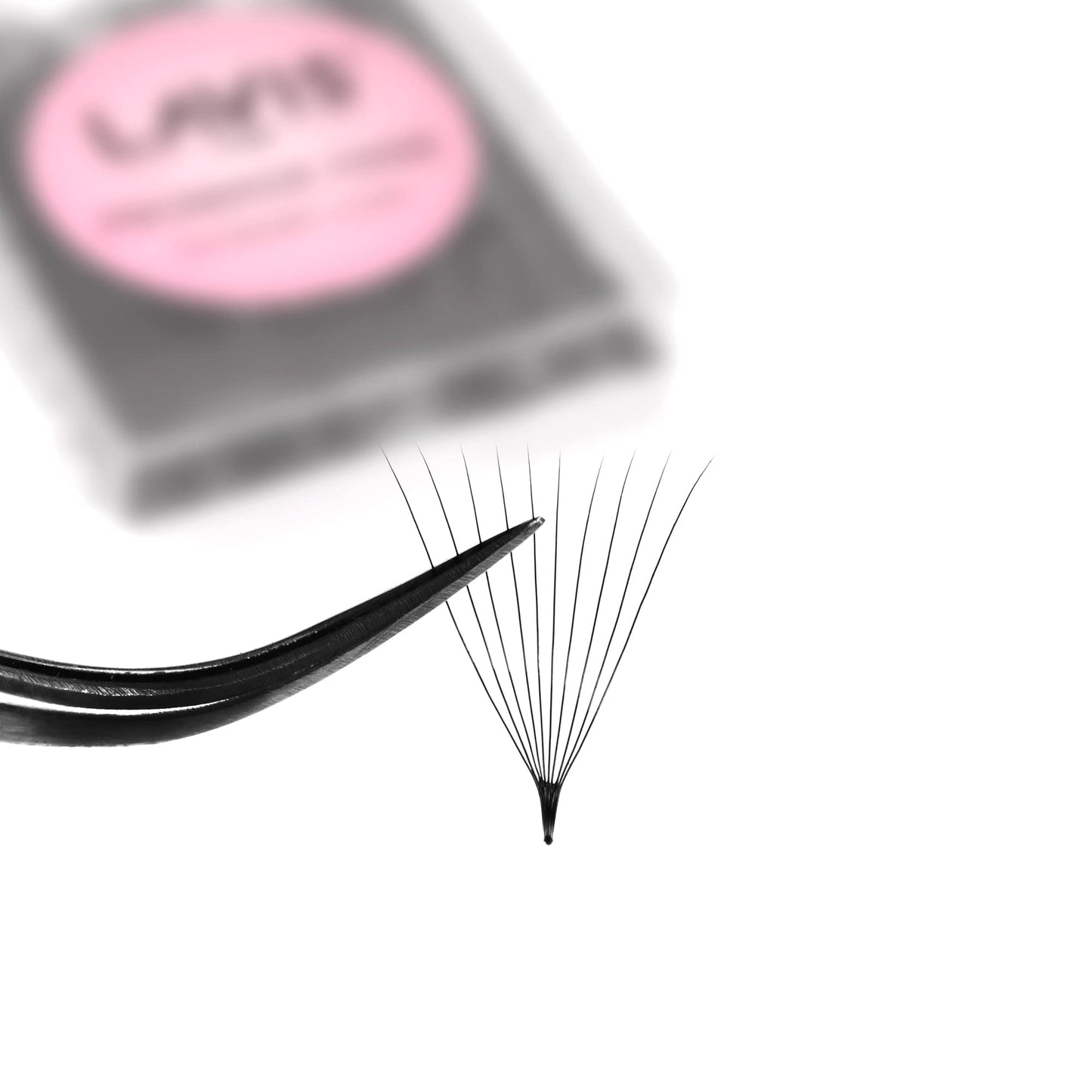 LAVISLASH 500 Promade Fans Eyelash Extension | Handmade Loose Volume Lash | Mutiple Options 3D-8D/10D/12D/14D/16D Fans | 0.03/0.05/0.07mm Thickness | C/CC/D Curl | 8-16mm Length(10D-0.05-D-16mm)