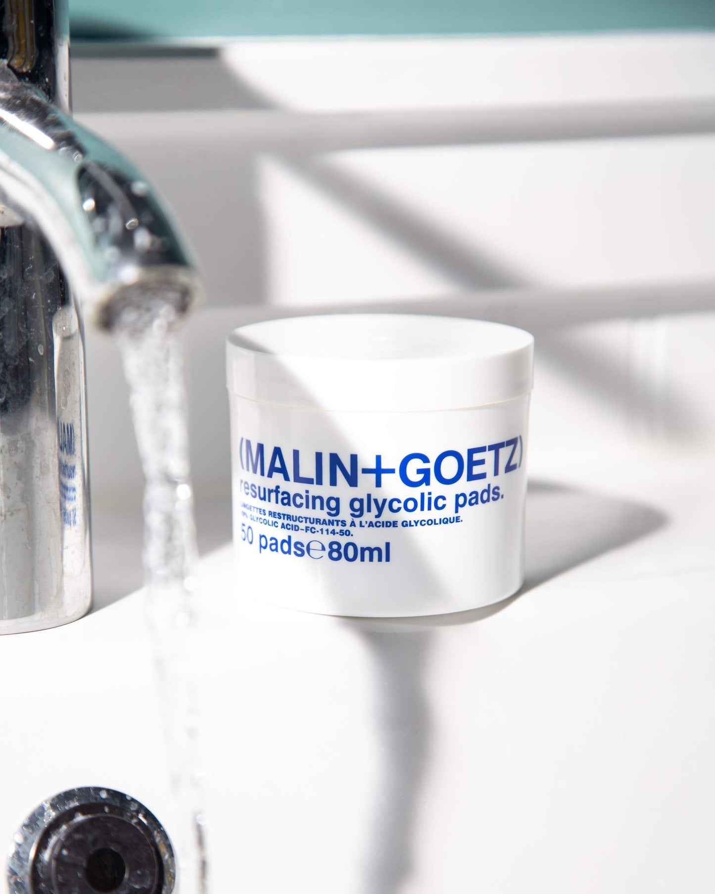 Malin + Goetz Resurfacing Glycolic Pads, 50 Pads— Glycolic Acid Facial Exfoliant Pads, Daily Cleansing Pads to Smooth Lines, All Skin Types, Vegan & Cruelty Free