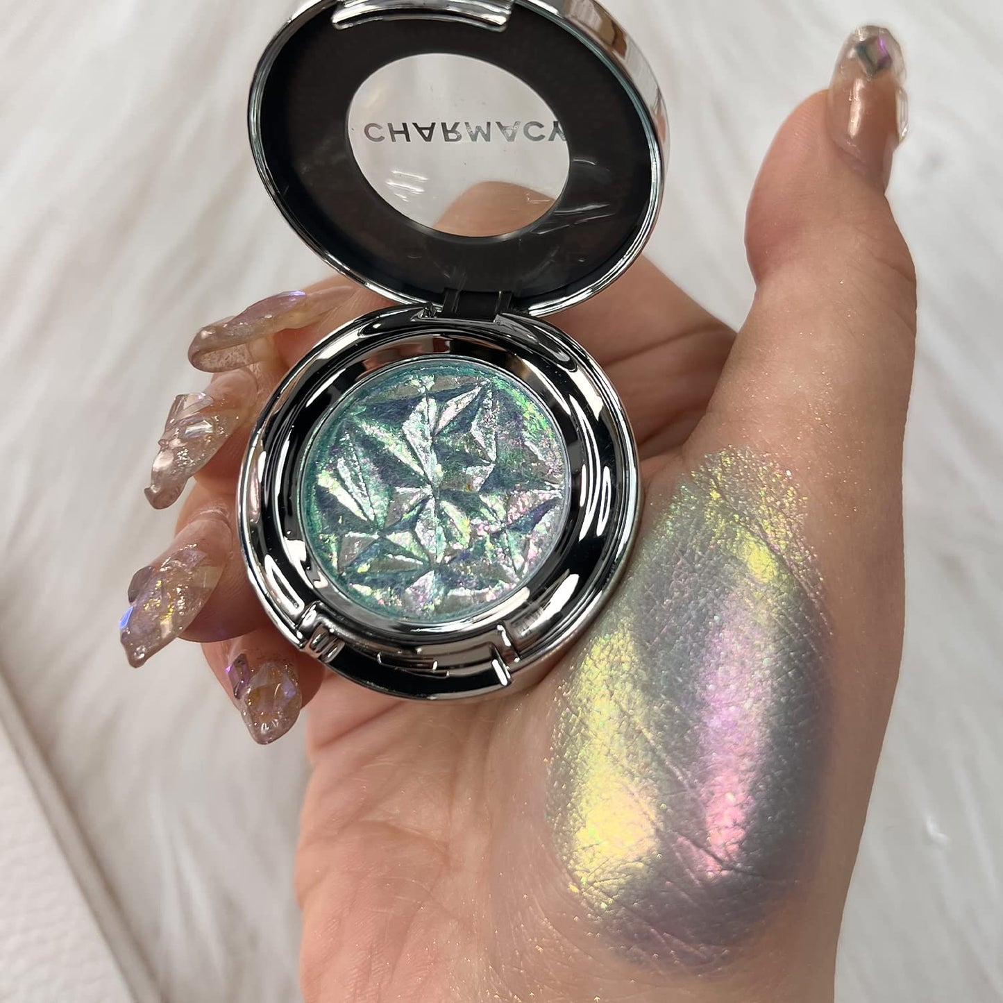 CHARMACY Duochrome Eyeshadow, Insane Shifters Chameleon Eyeshadow, Creates High-Impact, Metallic Eye Looks, 100% Vegan and Cruelty Free, 1.9g (#807)