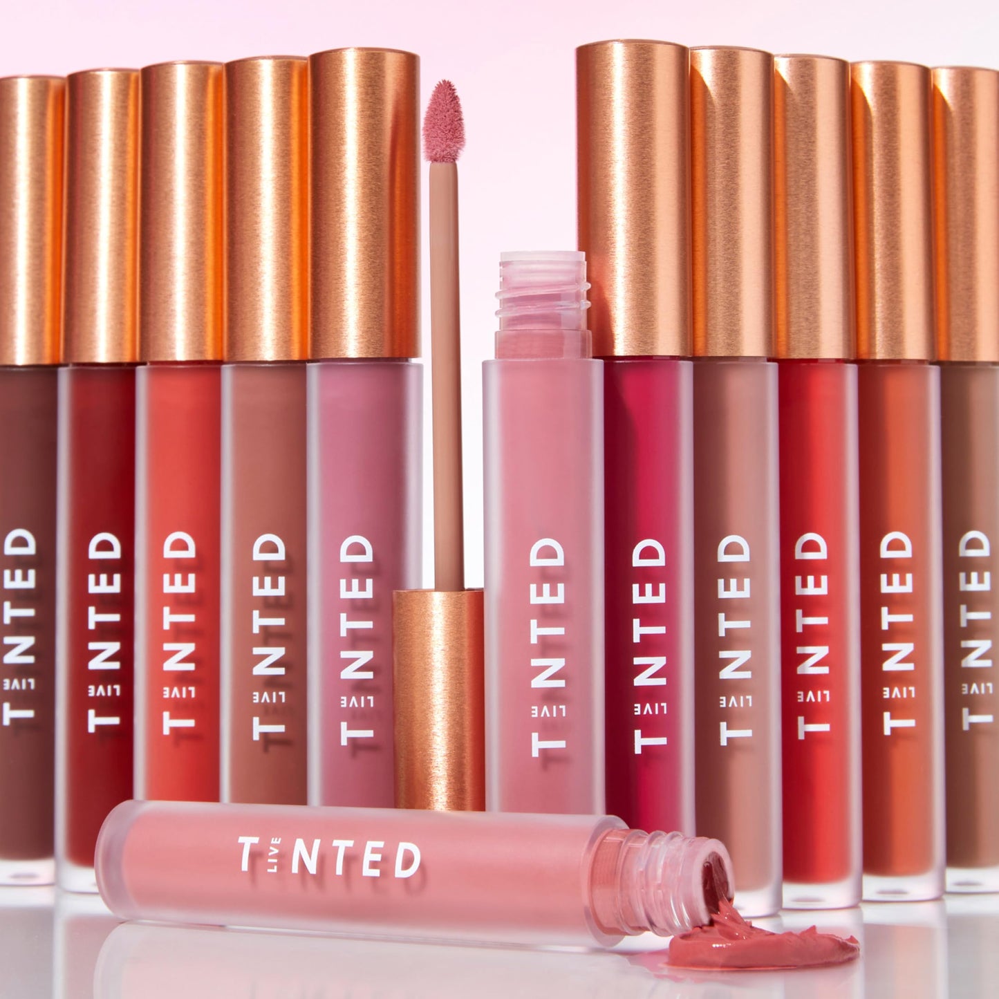 Live Tinted Huelip Liquid Lip Crème - Weightless, Long-Lasting Liquid Lip with Hyaluronic Acid and Jojoba Oil For a Soft, Comfortable, Moisturized Finish - 0.09 fl oz - Muted Pink