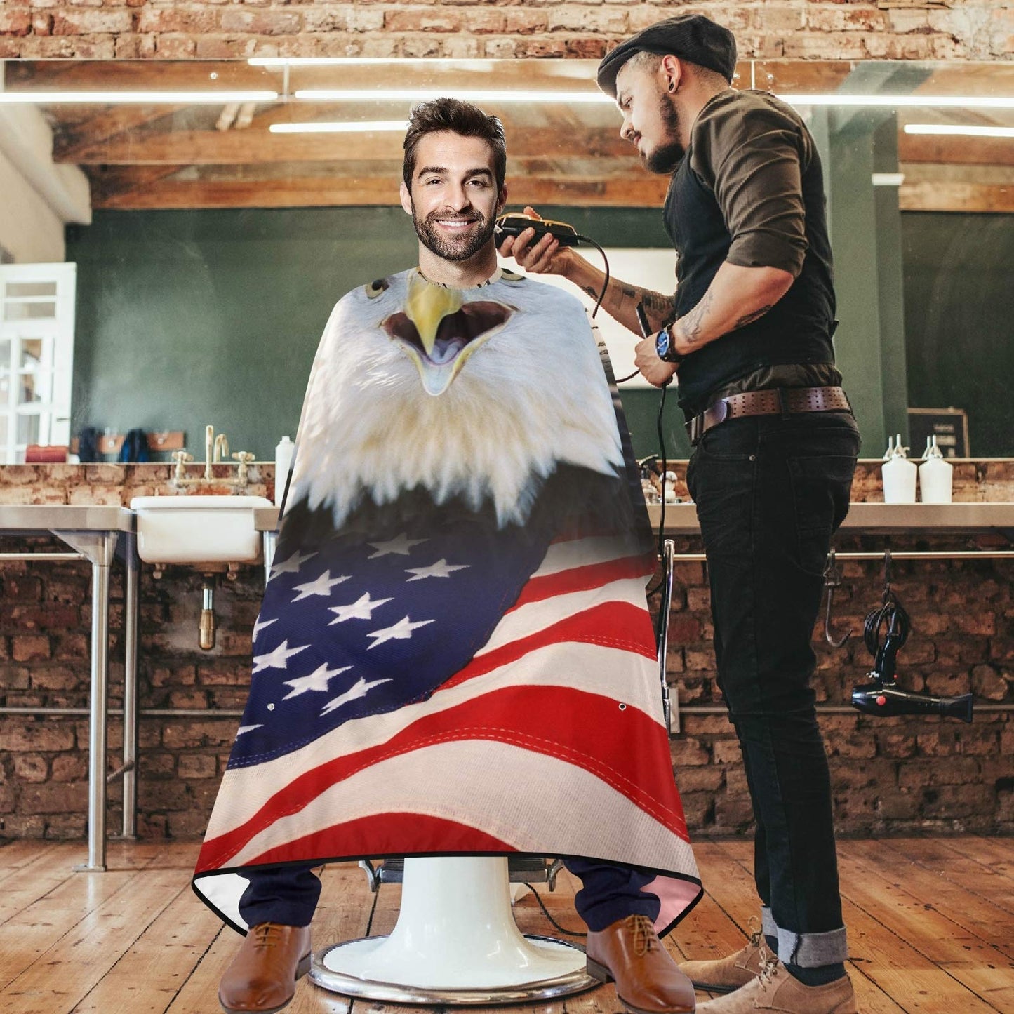 visesunny Barber Cape American Flag Bald Eagle Polyester Hair Cutting Salon Cape Apron Anti-Static Haircut Shaving Cloth Beard Shaving Bib Hairdressing Cape