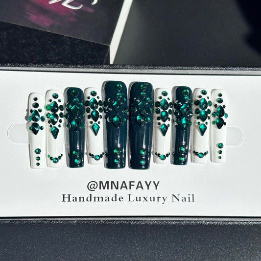 MNAFAYY 100% Handmade Nails 3D Rhinestone Crystal Extra Long Press On Nails Full Cover Luxury Gorgeous Reusable UV Finished Fake False Nails Acrylic Nail Kit With Box Gifts for Women Black White L